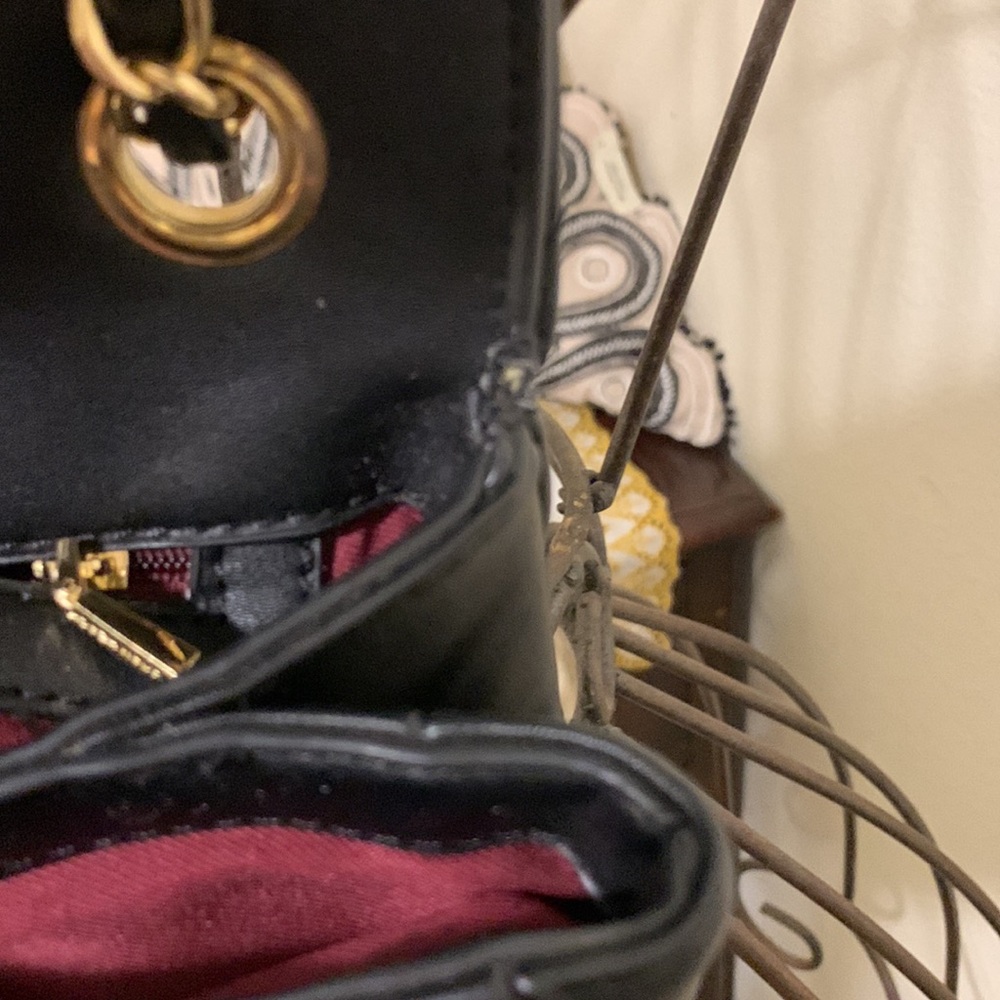 Silvian Heach Black Quilted Gold Chain Strap Handbag Purse - Picture 8 of 11
